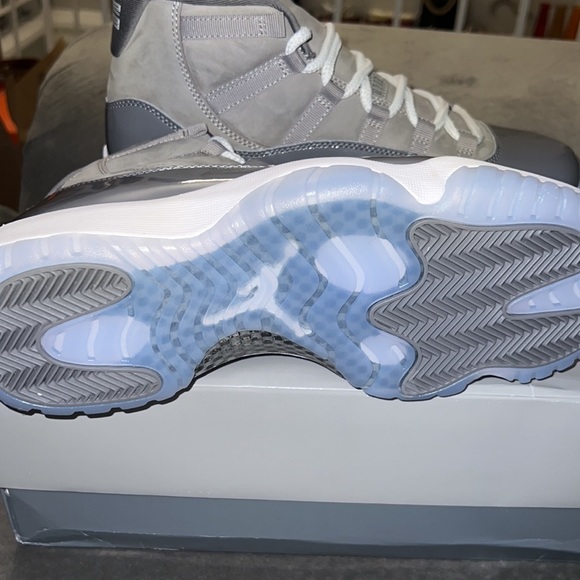 Jordan 11 cool grey - Picture 5 of 7
